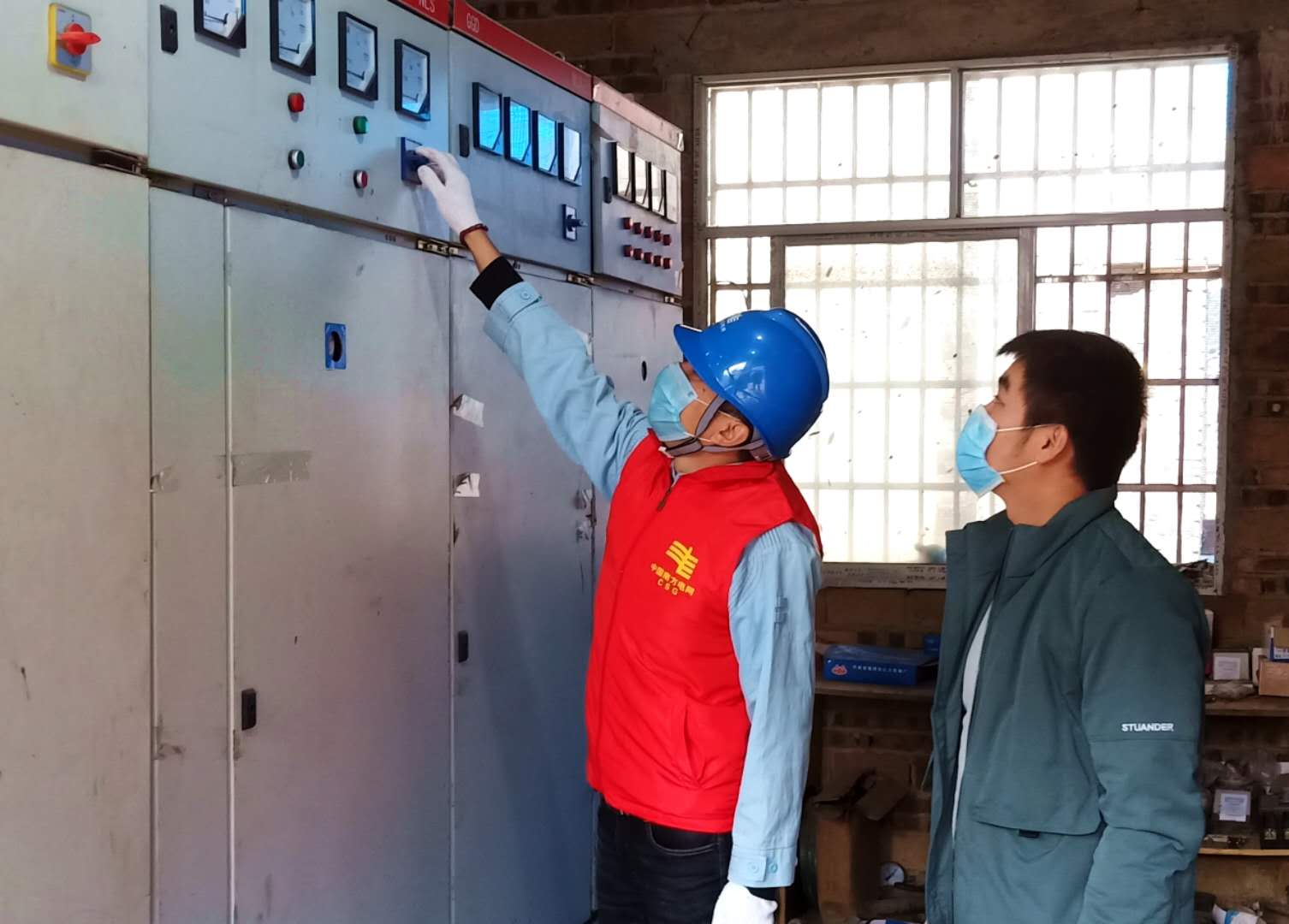 平塘供電局：主動走訪現場辦公，助推企業(yè)有序復工