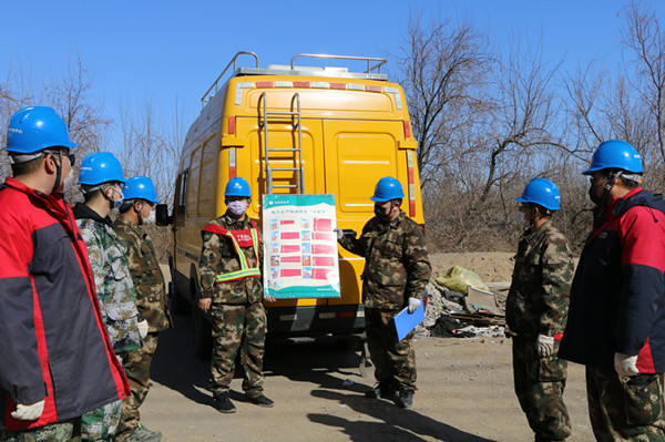 烏海電業(yè)局配電帶電作業(yè)中心團(tuán)支部：筑牢“紅線”意識，安全與生產(chǎn)同行