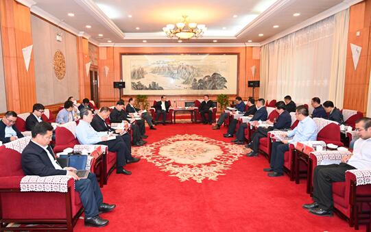 國家電投黨組副書記、總經(jīng)理江毅拜會(huì)青海省領(lǐng)導(dǎo)并調(diào)研黃河公司