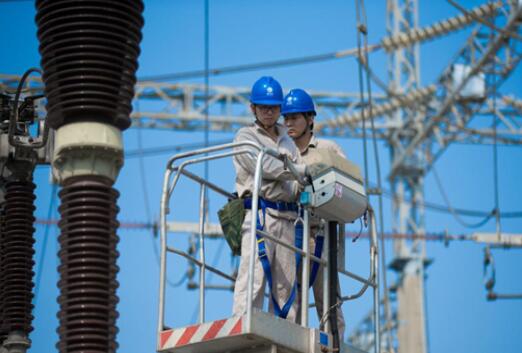 廈門(mén)供電:鋼鐵底色 光明速度