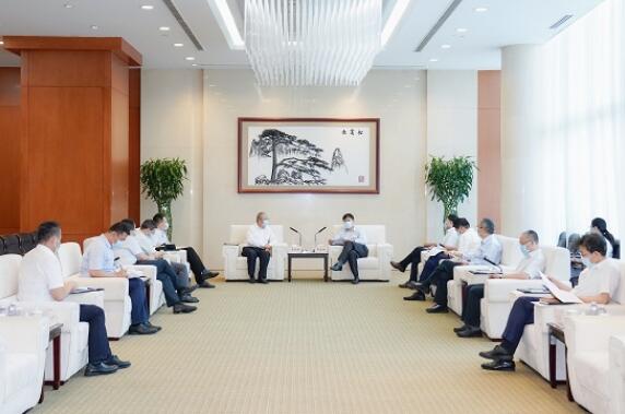 華能集團有限公司總經理、黨組副書記鄧建玲會見隆基股份總裁李振國