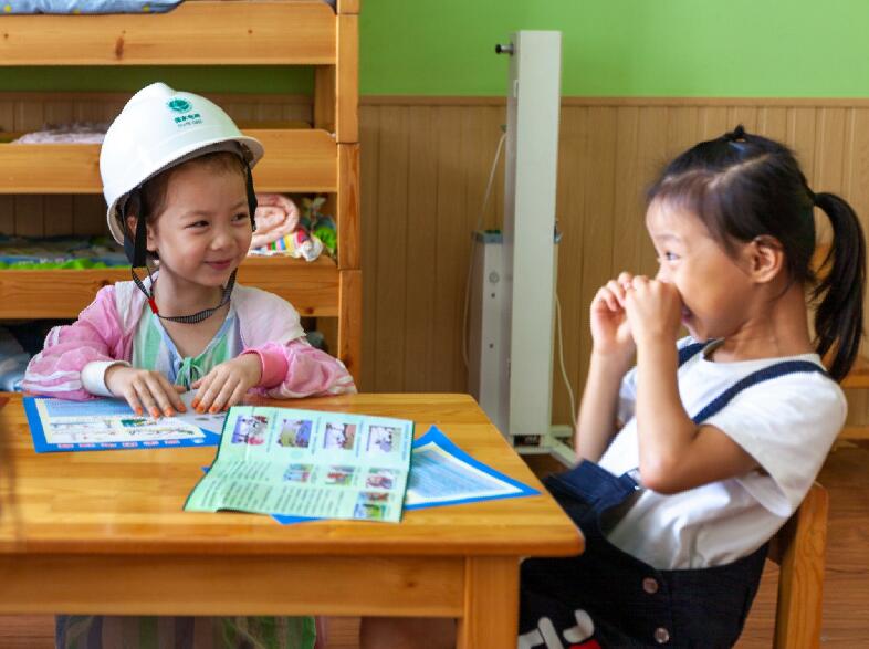 河南滑縣供電干啥:用愛守護“最美童顏”