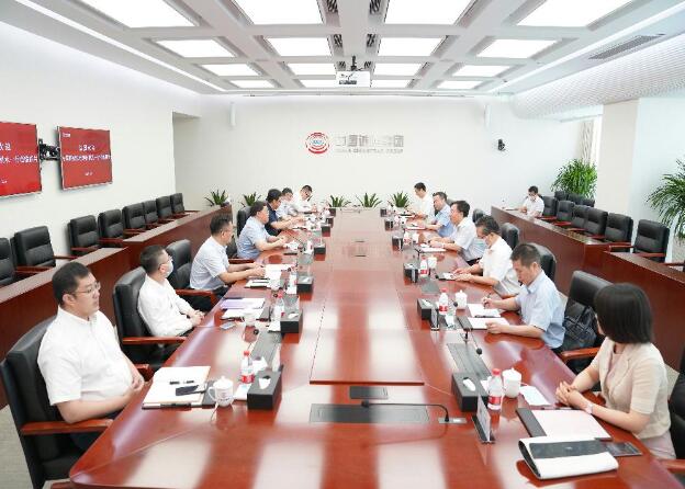 中國能建總經(jīng)理、黨委副書記孫洪水拜訪中國誠通董事長朱碧新