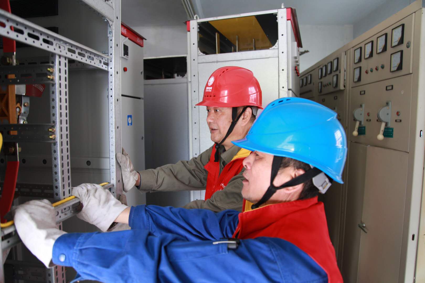 國(guó)網(wǎng)寧波市鄞州區(qū)供電公司：老舊小區(qū)煥然一新，居民幸福感顯著提高