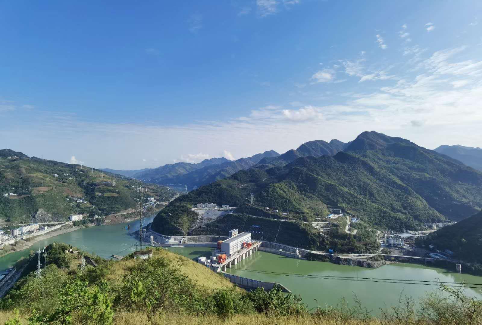 漢江白河(夾河)水電站4號機組并網發(fā)電