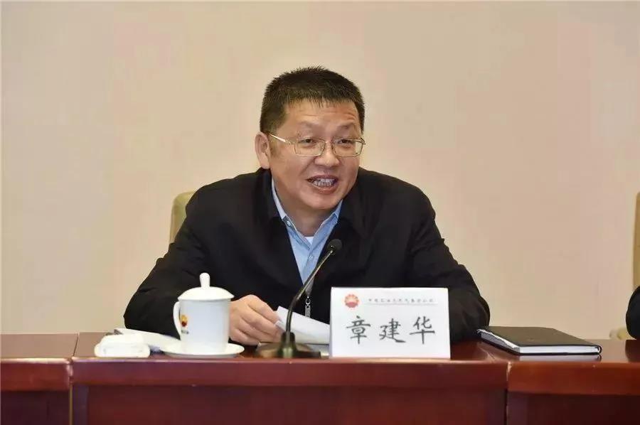 國(guó)家能源局長(zhǎng)章建華：發(fā)展以消納新能源為主的微電網(wǎng)、局域網(wǎng)，加快新能源主動(dòng)支撐、大規(guī)模儲(chǔ)能電站的新型電力系統(tǒng)！