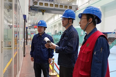 國網(wǎng)劉家峽水電廠節(jié)日保電，我在光明源頭堅(jiān)守
