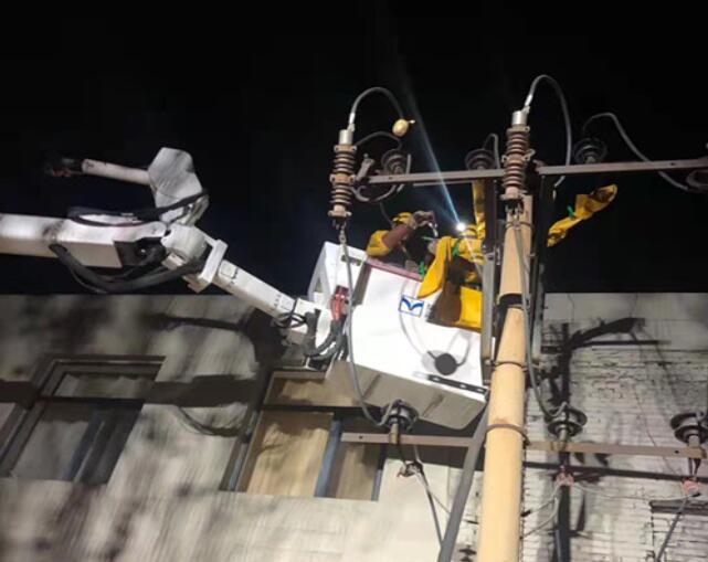 烏海電業(yè)局配電帶電作業(yè)處：11、7、23