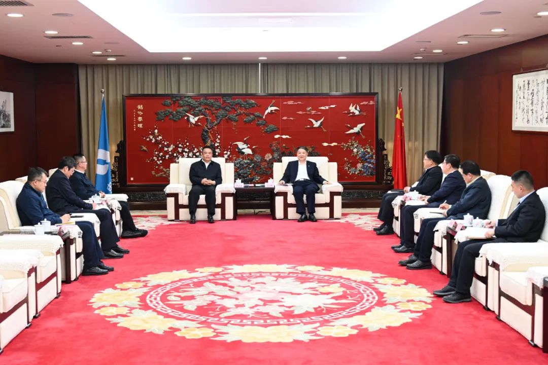 溫樞剛會(huì)見哈電集團(tuán)董事長(zhǎng)、黨委書記曹志安