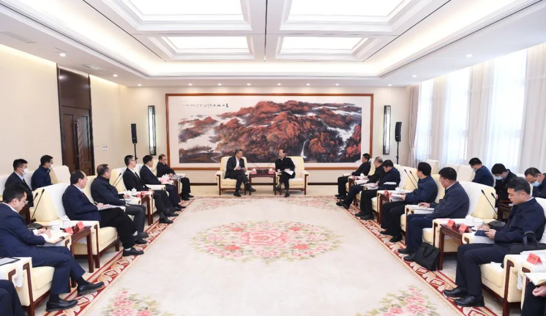 錢智民、江毅拜會內(nèi)蒙古自治區(qū)黨委書記、人大常委會主任石泰峰
