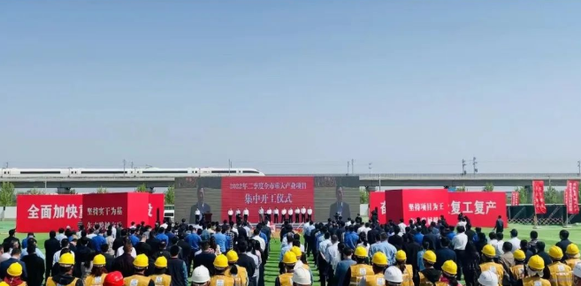 東方日升、晶科、阿特斯同時擴(kuò)產(chǎn)！