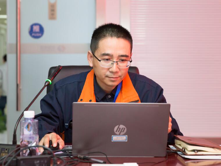 周效峰：半生矢志赴山河，鬢華雖改血仍殷