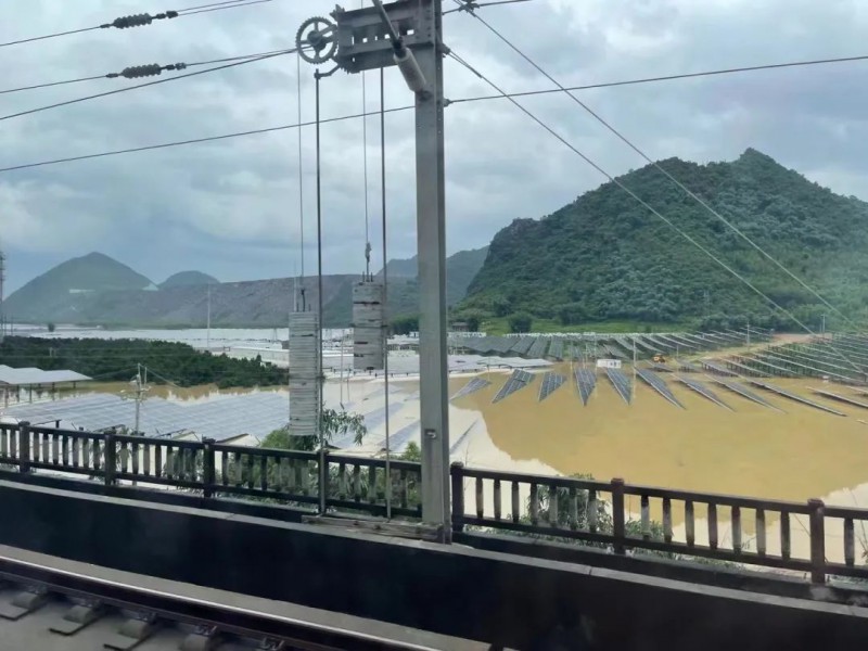 地面電站秒變漂浮電站，又一光伏電站被水淹！