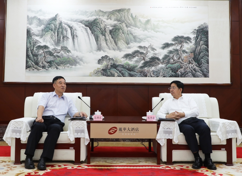 孫洪水與山西省委常委、常務(wù)副省長(zhǎng)張吉福會(huì)談