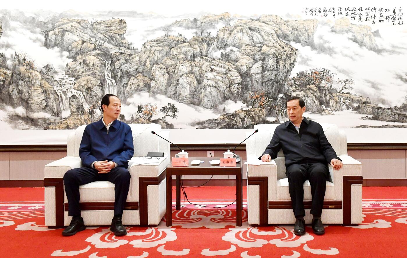 中國(guó)電建黨委書記、董事長(zhǎng)丁焰章與河北省委常委、石家莊市委書記張超超會(huì)談