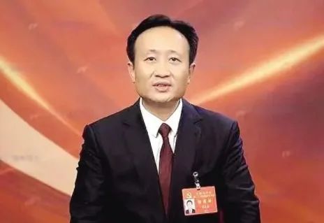 衣立東任國網(wǎng)四川省電力公司董事長(zhǎng)、黨委書記