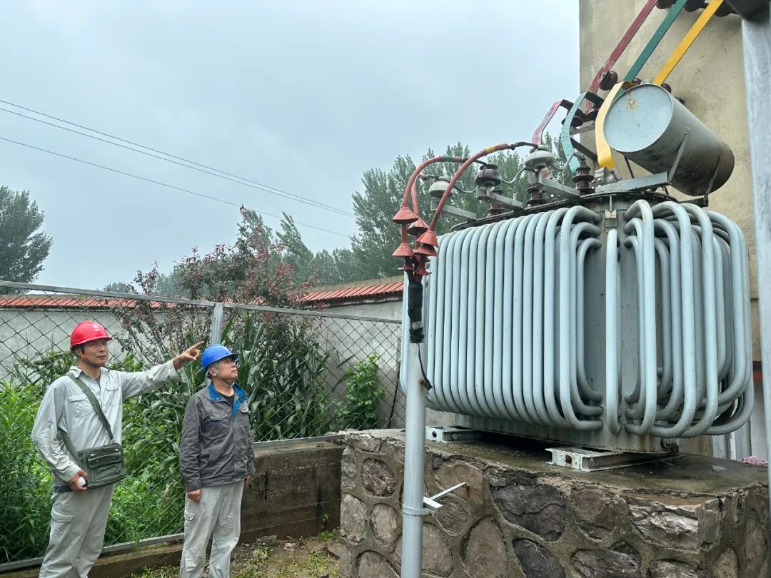 國網(wǎng)玉田縣供電公司：迎戰(zhàn)“杜蘇芮”，筑牢供電保障“堤壩”