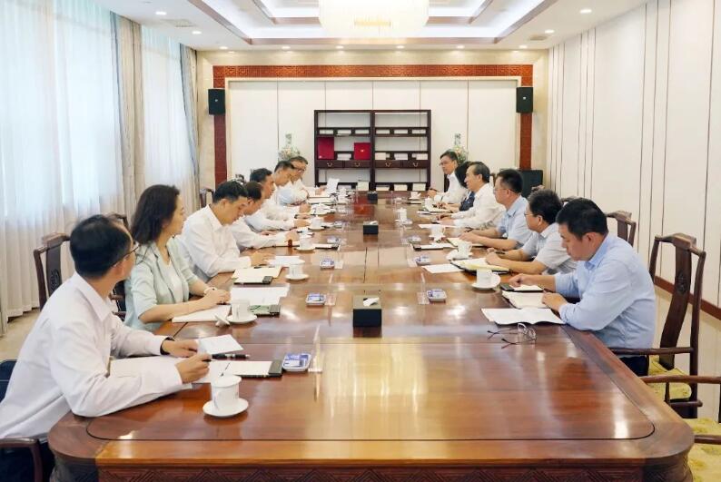 中國能建黨委書記、董事長宋海良與中國貿(mào)促會會長任鴻斌會談