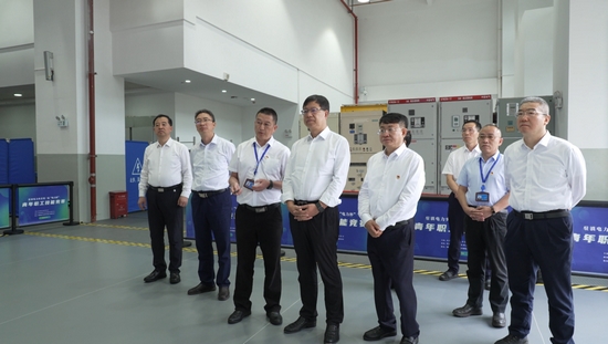 華能集團有限公司總經(jīng)理、黨組副書記鄧建玲到云南分公司調(diào)研