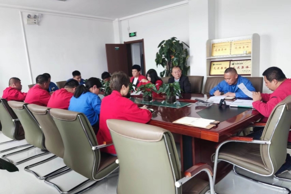 內蒙古電力集團烏海千里山供電公司：對標新細則，完成班組定級工作
