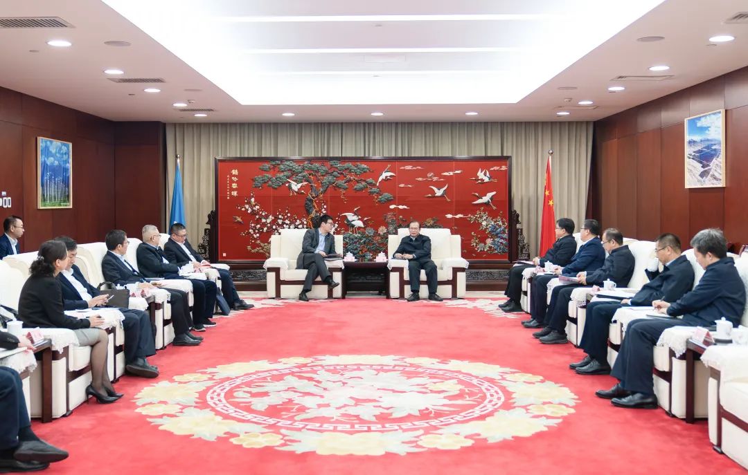 華電黨組書記、董事長江毅會(huì)見上海電氣集團(tuán)黨委書記、董事長吳磊