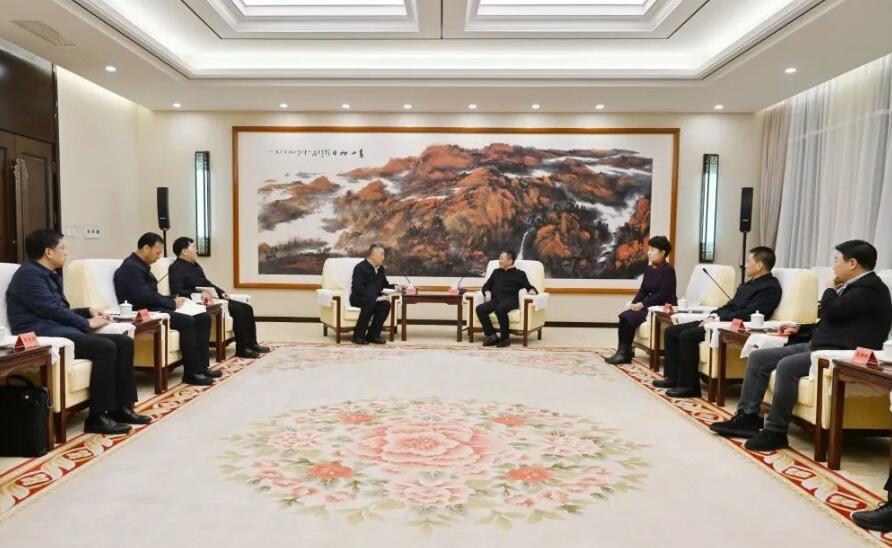 三峽集團(tuán)董事長、黨組書記雷鳴山拜會(huì)內(nèi)蒙古自治區(qū)黨委書記孫紹騁、自治區(qū)主席王莉霞
