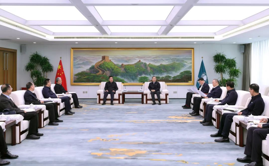 國(guó)家電網(wǎng)辛保安、張智剛與國(guó)家電投劉明勝、栗寶卿會(huì)談
