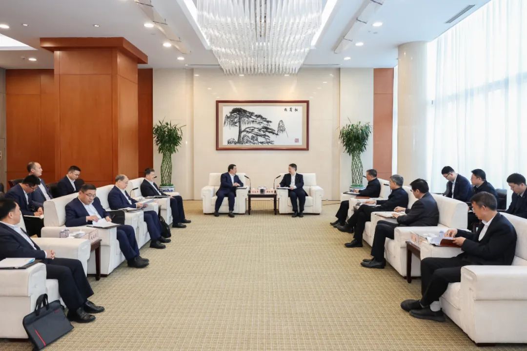 華能集團(tuán)董事長溫樞剛會見中國電氣裝備董事長白忠泉、總經(jīng)理周群