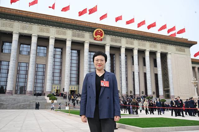 全國(guó)人大代表、上汽集團(tuán)零束科技黨委副書記劉懿艷：建議加大中國(guó)智能電動(dòng)汽車技術(shù)出海專利保護(hù)力度