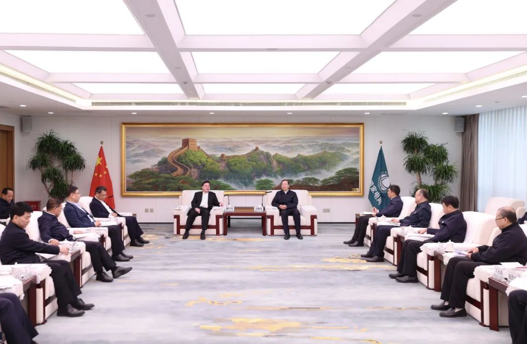 國(guó)家電網(wǎng)公司董事長(zhǎng)辛保安與甘肅省委書(shū)記胡昌升、省長(zhǎng)任振鶴會(huì)談