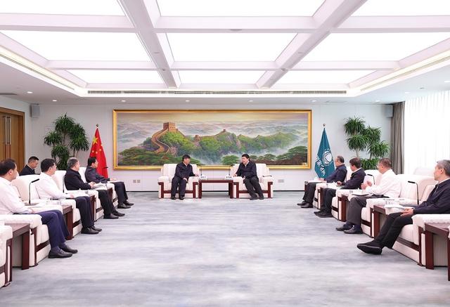 國家電網(wǎng)董事長、黨組書記張智剛董事長與三峽集團董事長劉偉平、總經(jīng)理韓君會談