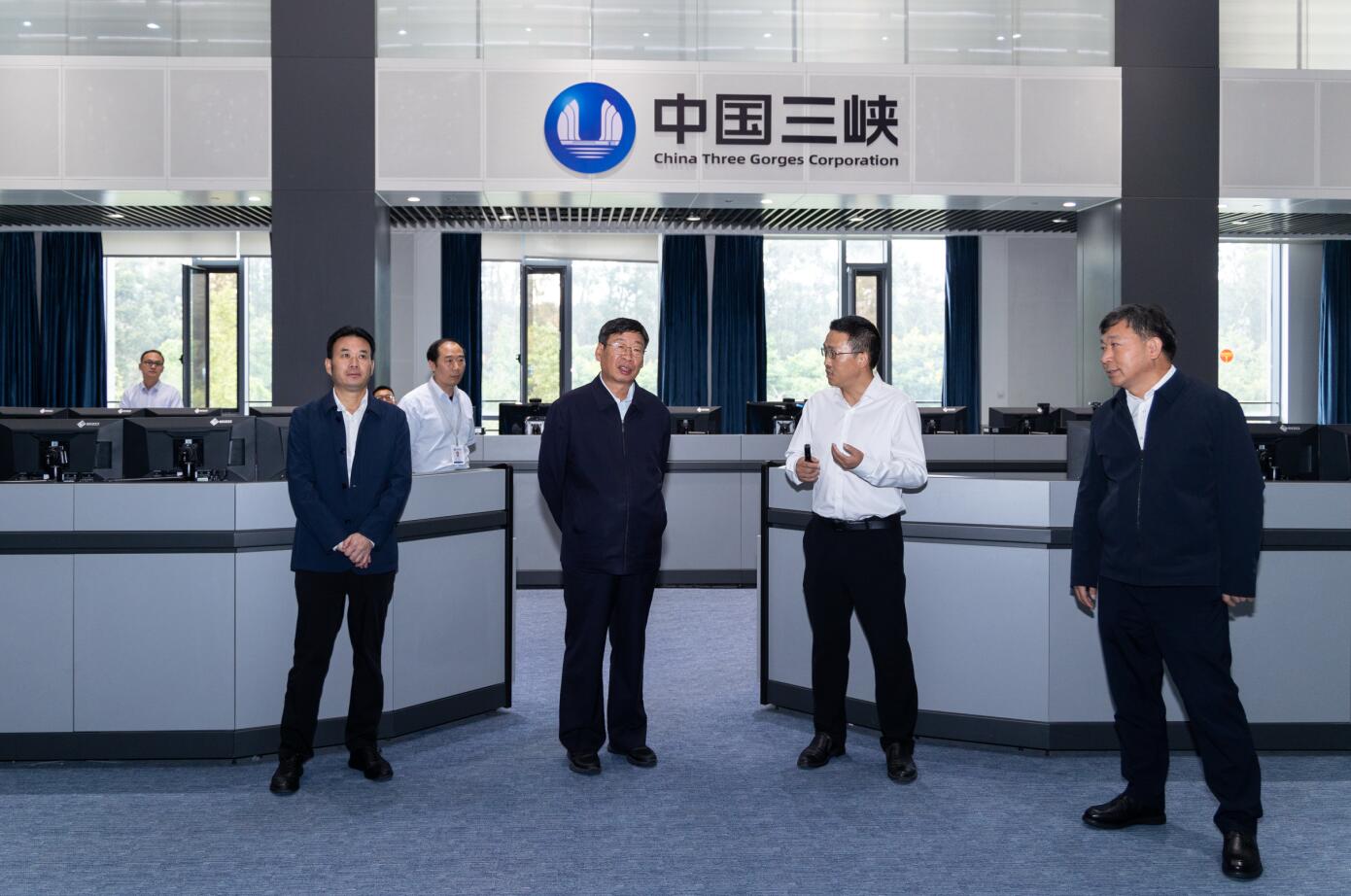 三峽集團(tuán)董事長(zhǎng)、黨組書(shū)記劉偉平調(diào)研三峽集團(tuán)云南區(qū)域工作
