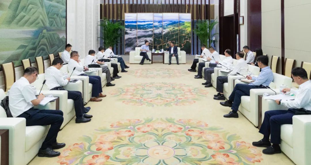 國家電投黨組書記、董事長劉明勝會見上海電氣黨委書記、董事長吳磊