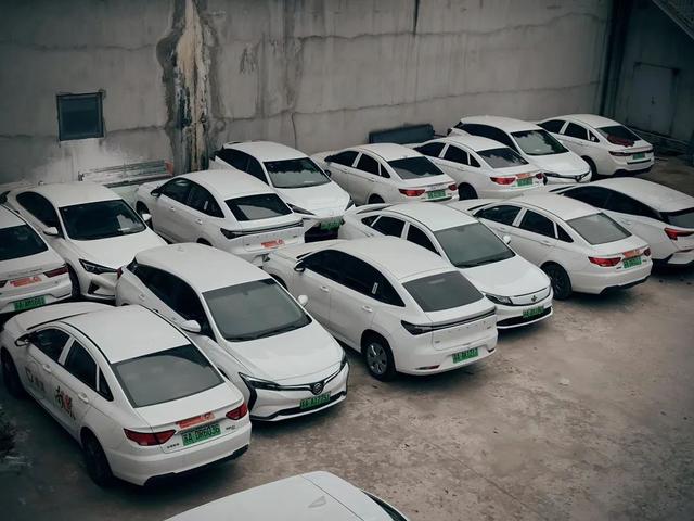 新能源網約車頻遭“拒保”，“一險難求”難在哪?