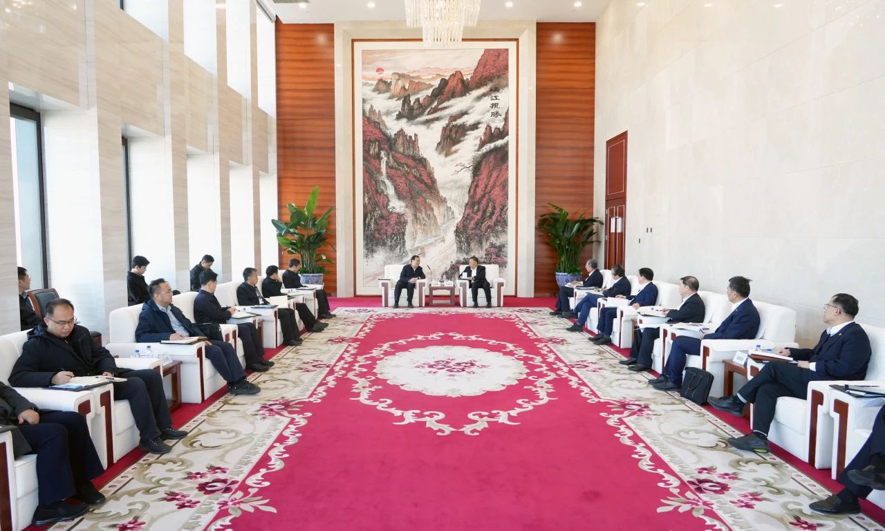 中國能建董事長宋海良、總經(jīng)理倪真與中國南水北調(diào)集團董事長汪安南、總經(jīng)理孫志禹會談