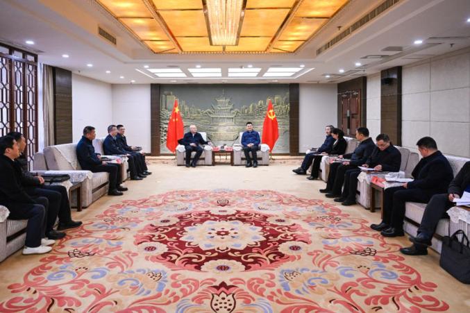 貴陽市領(lǐng)導(dǎo)會(huì)見中國節(jié)能環(huán)保集團(tuán)有限公司黨委常委、總會(huì)計(jì)師朱慶鋒一行