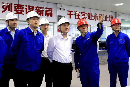 中國華能集團(tuán)董事長溫樞剛到鶴崗電廠、伊春熱電督導(dǎo)調(diào)研生態(tài)環(huán)保及安全生產(chǎn)工作